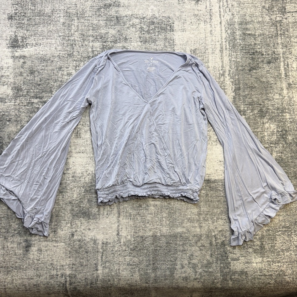American Eagle Soft Sexy Warp Top Womens Medium‎ Periwinkle Flared Ruffle Angle